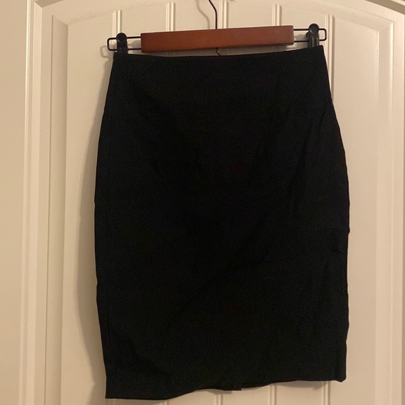 Iz Byer Dresses & Skirts - Women’s small IZ Byer brand short black knee length pencil skirt